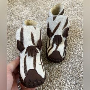 NWOT Donsje Baby Kapi Exclusive Booties | Zebra Striped Cow Hair 🦓